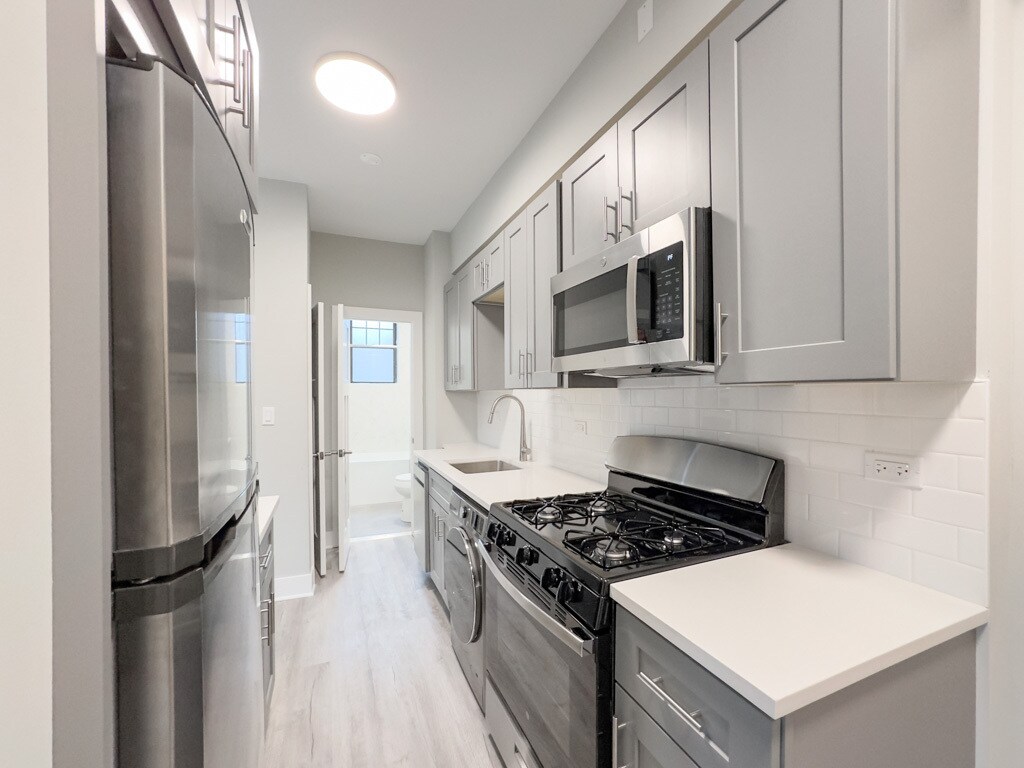 Building Photo - 373 Hazel Ave