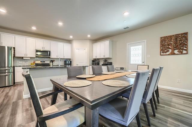 Building Photo - 4116 Ranchero Dr