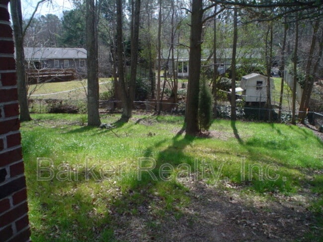 Building Photo - 405 Killington Dr