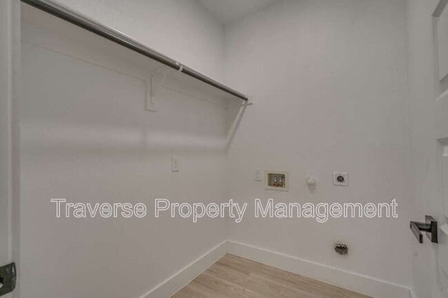 Building Photo - 3707 Penelope St