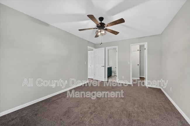 Building Photo - 3600 S Pierce St
