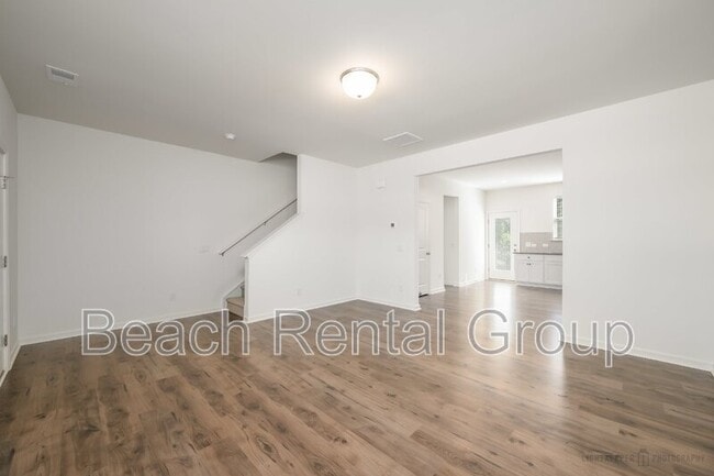 Building Photo - 209 Banbury Ln