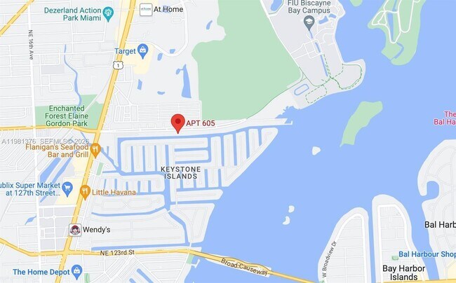 Building Photo - 2350 NE 135th St