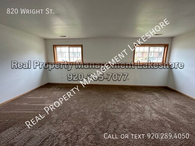 Building Photo - 820 Wright St