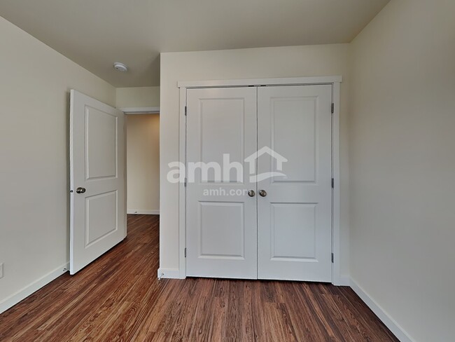 Building Photo - 23297 SE Dogwood St