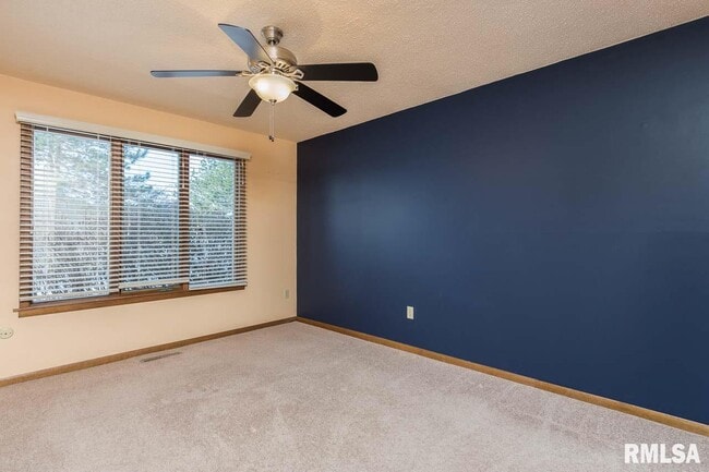 Building Photo - 3835 Prairie Ln