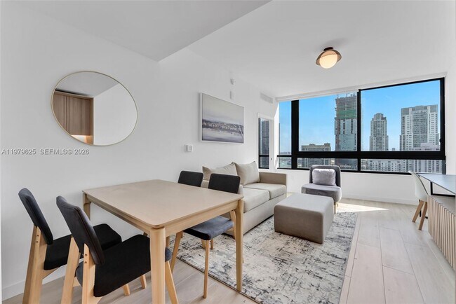 Building Photo - 225 N Miami Ave