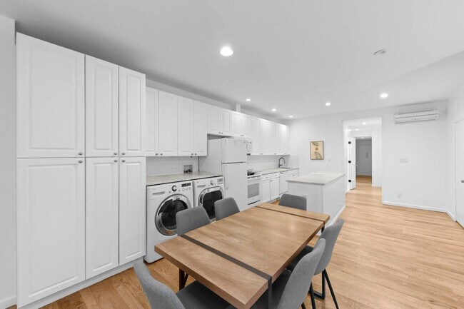 Building Photo - 103 1st Ave
