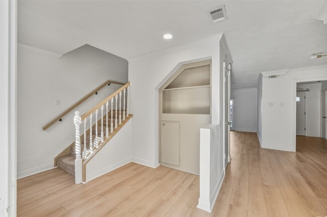 Building Photo - 205 Granberry St