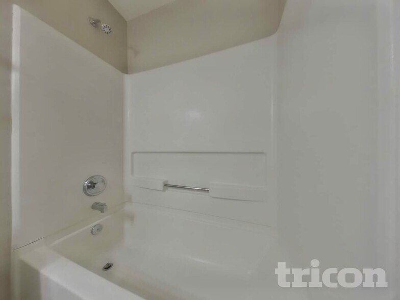 Building Photo - 7589 Wheatgrass Ln