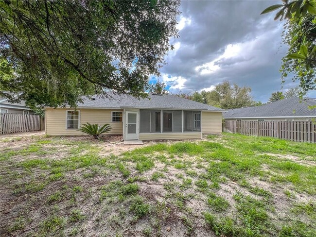 Building Photo - 8414 SW 66th Ln