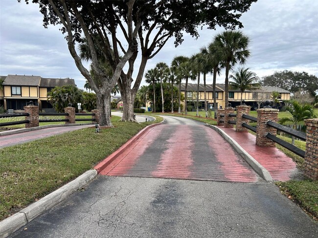 Building Photo - 9225 NW 49th Pl