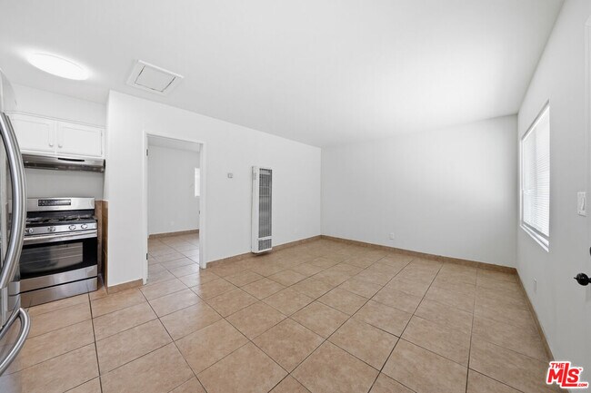 Building Photo - 6133 Orchard Ave