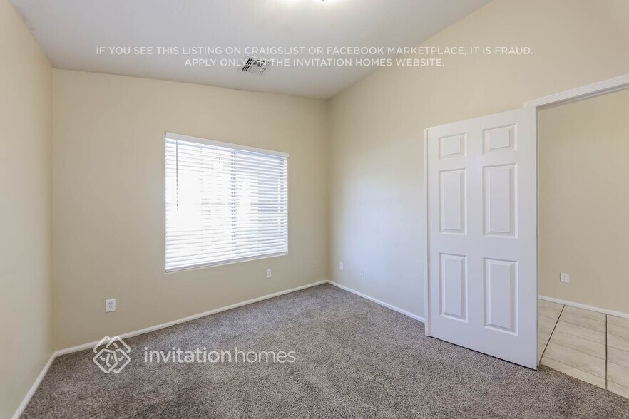 Building Photo - 17235 W Elaine Dr