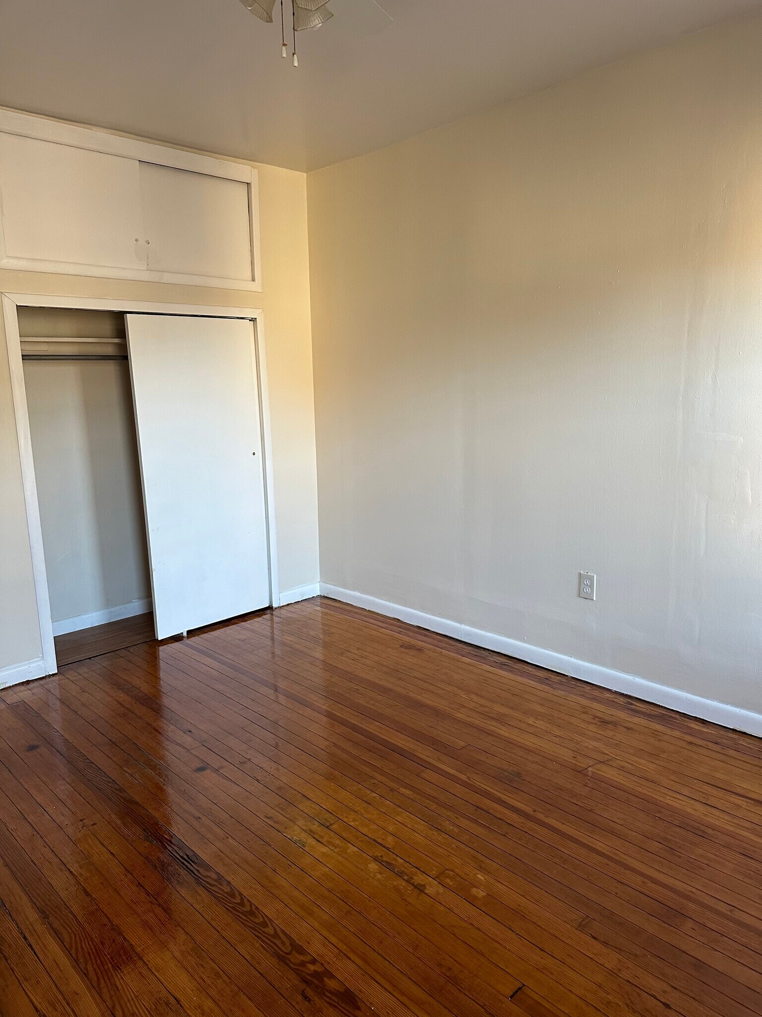 Building Photo - 18 Noll Pl