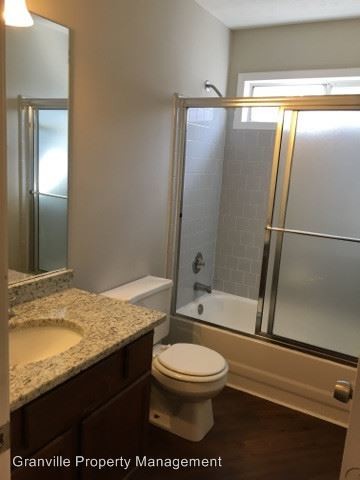 Building Photo - 3 br, 2.5 bath House - 616 Lone Oak Court