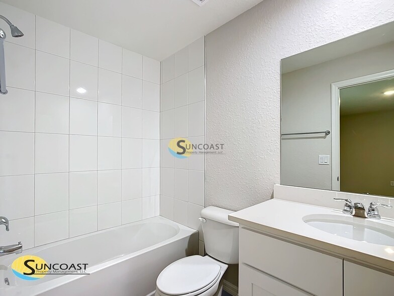 Building Photo - 15831 SW 34th Court Rd