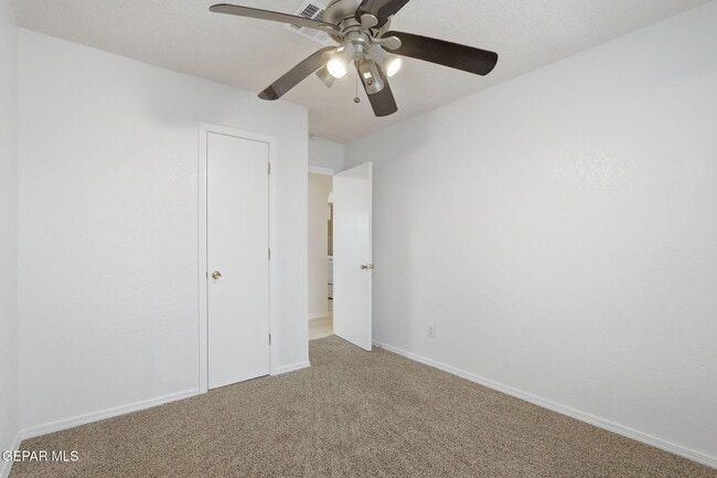 Building Photo - 12130 Rd House Dr