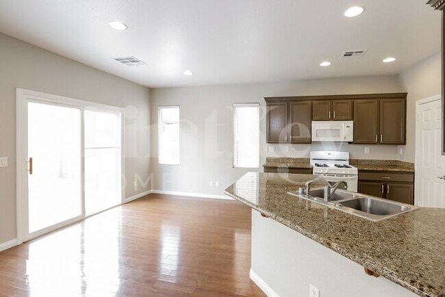 Building Photo - 9494 Van Halen Ln