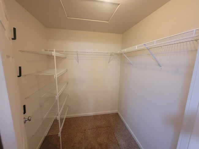 Building Photo - 5116 Tyler Ct