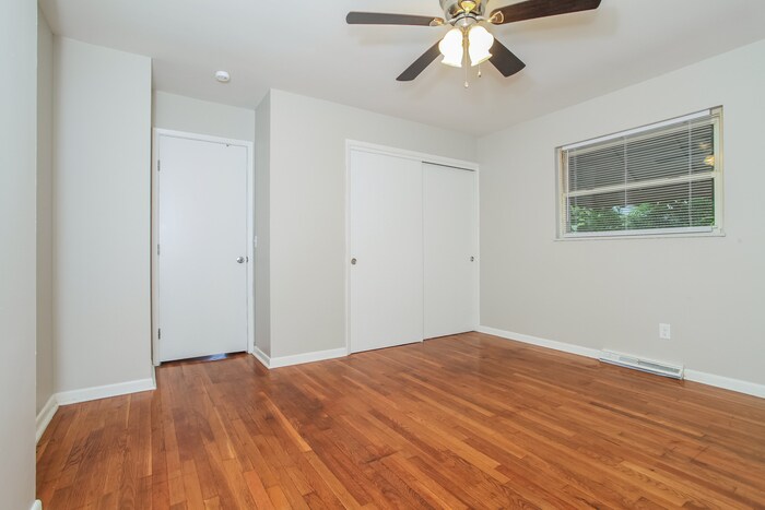 Building Photo - 5215 Ponderosa Dr