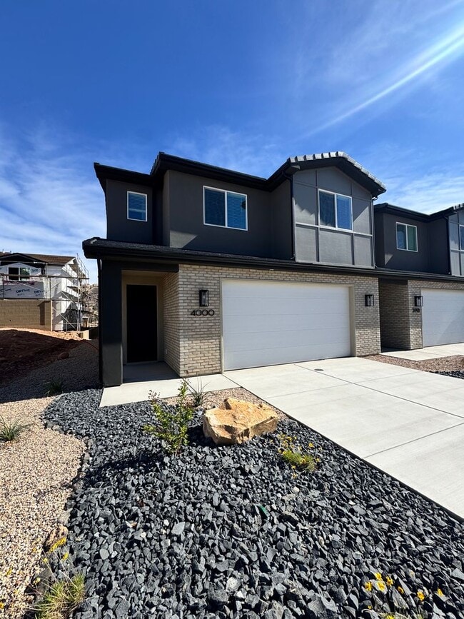Building Photo - Coral Canyon 4-Bedroom End-Unit Townhome! Brand New!!
