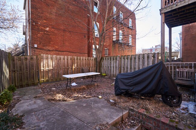 Building Photo - 936 P St NW