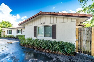 Building Photo - 4109 Riverside Dr