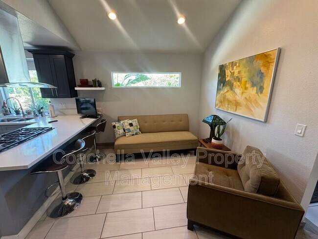 Building Photo - 43584 Via Magellan Dr