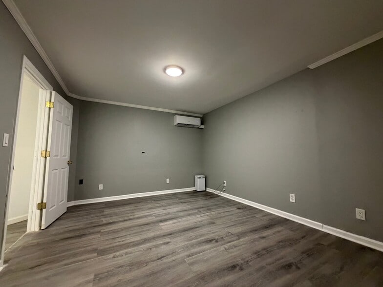 Building Photo - 2371 High Forest Ct