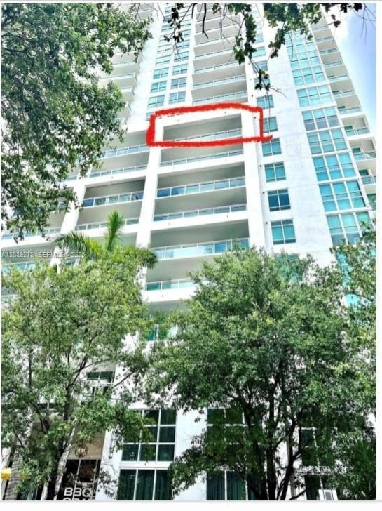 Building Photo - 951 Brickell Ave