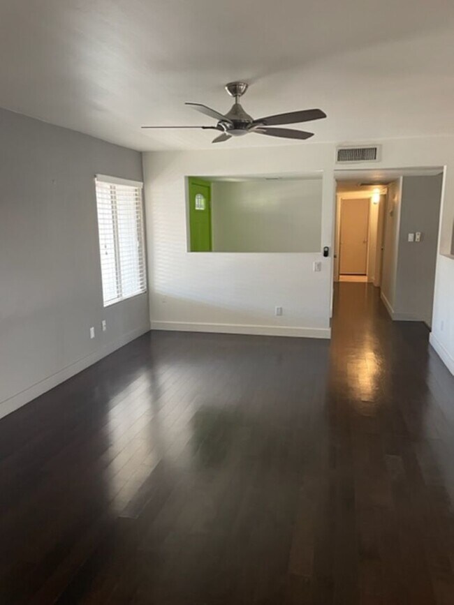 Building Photo - Charming 3 Bedroom Home | Oversized Backyard on Corner Lot