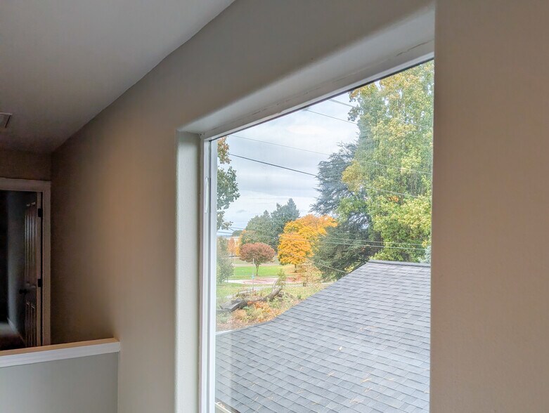 Building Photo - 2436 N Kilpatrick St