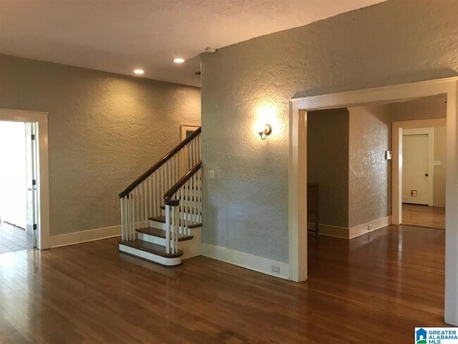 Building Photo - 4328 5th Ave S