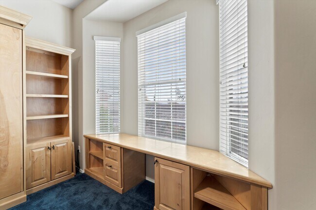 Building Photo - 5428 W Winding Desert Dr
