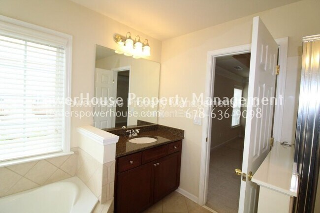 Building Photo - 10752 Camarilla Ct