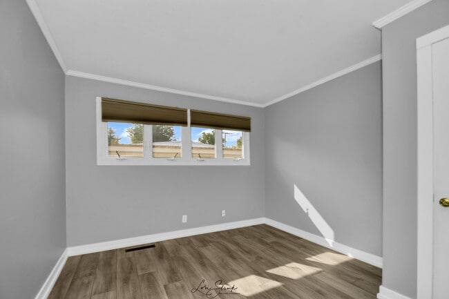 Building Photo - 217 Sherman Ave