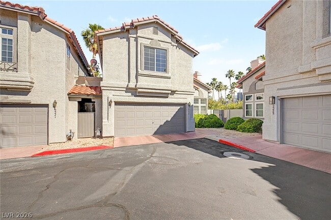 Building Photo - 2223 Ramsgate Dr