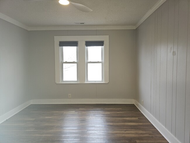 Building Photo - 2034 Jenkins Dairy Rd