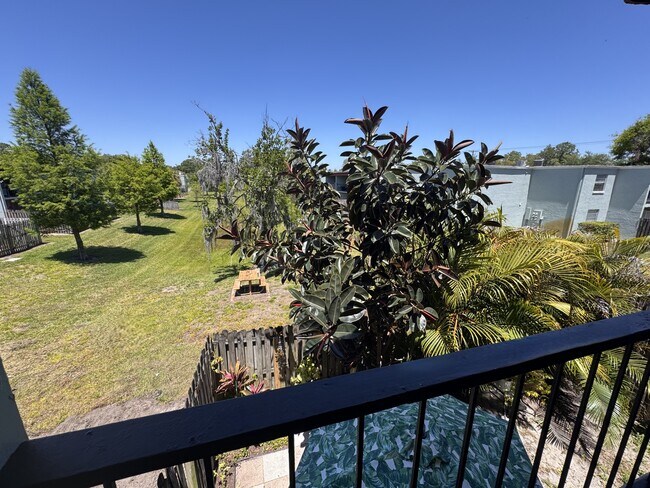 Building Photo - 2850 Somerset Park Dr