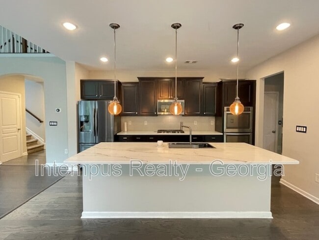 Building Photo - 3816 Thackary Dr
