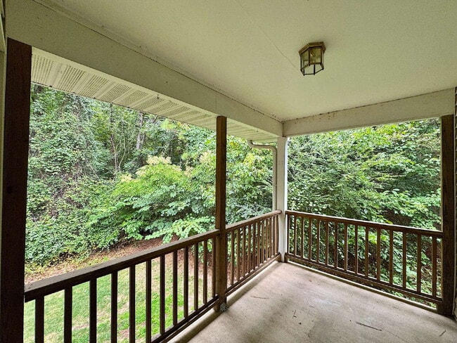 Building Photo - Beautiful 2 Bedroom Condo in Cary!