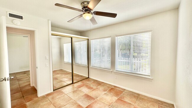 Building Photo - Beautiful Updating throughout Home!  Kitch...