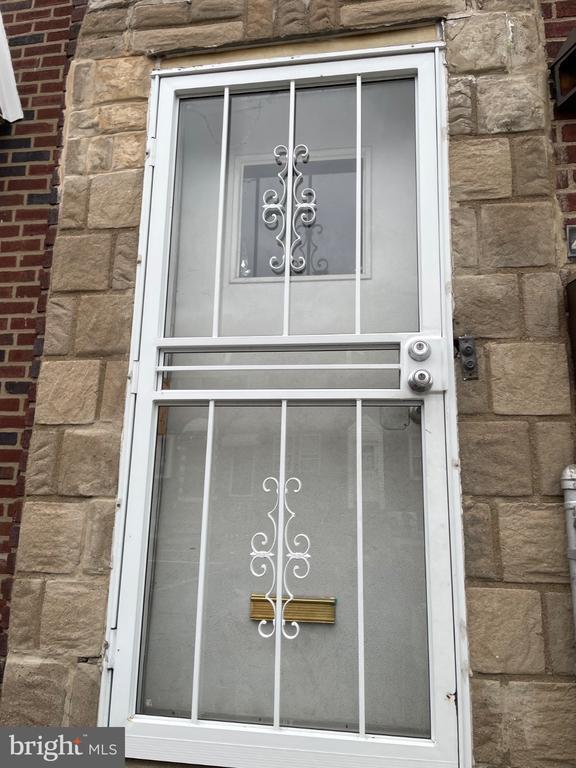 Building Photo - 3948 Howland St