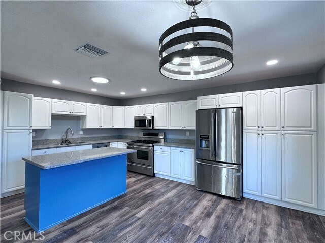 Building Photo - 8682 Camel Cir