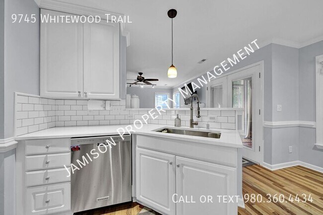 Building Photo - 9745 Whitewood Trail
