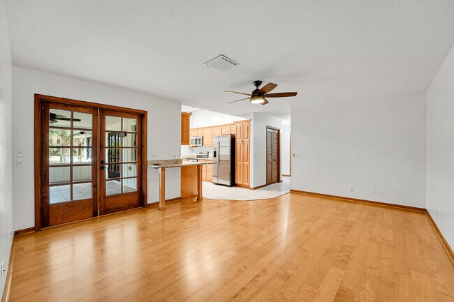 Building Photo - 17717 Bridle Ln