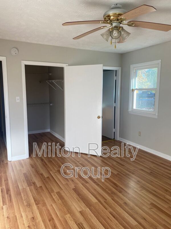 Building Photo - 54 Rolling Springs Dr