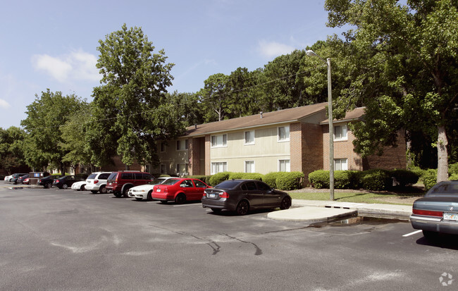 Ridgewood Apartments - Ridgewood