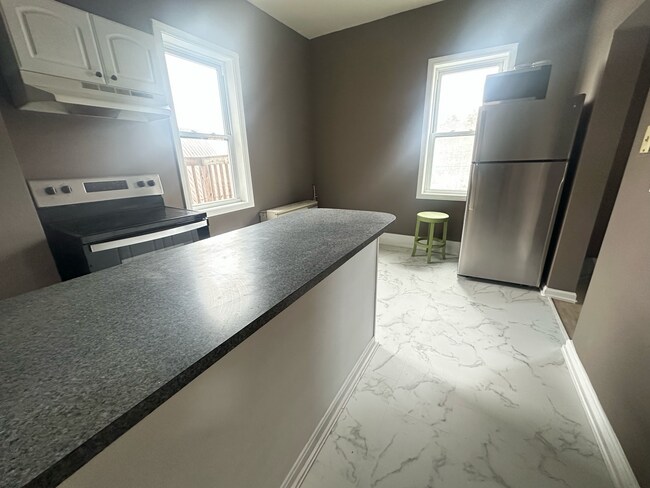 Building Photo - 12 Dawson St